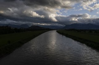 Le niveau du Rhin s'est élevé, alimenté par les fortes pluies tombées ces derniers jours (archives).